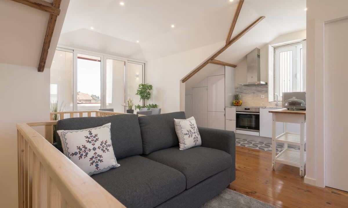 Cedofeita Apartment | Cozy Modern Flat by HostWise