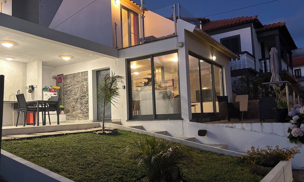 Calheta House | Crystal House