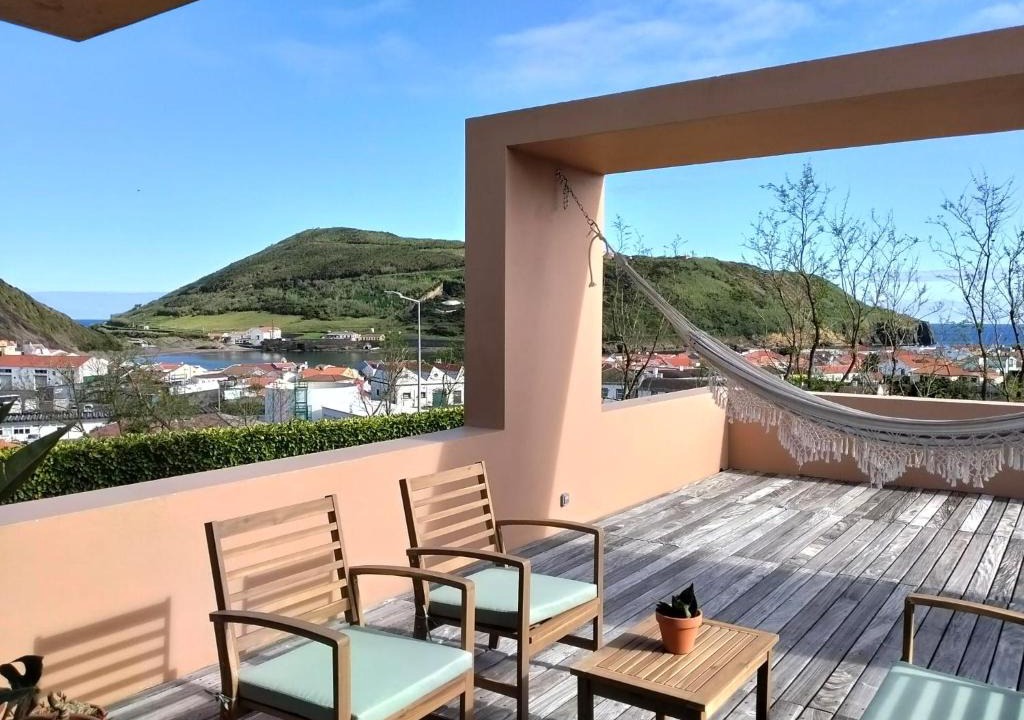 Horta Apartment | Dona Emília