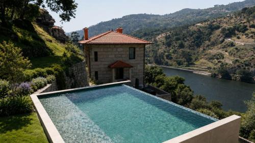 Resende House | Douro Sky Valley - Private Pool Villa