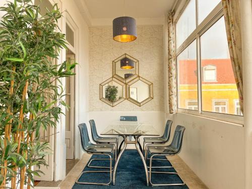 Lisbon Old Town Apartment | Downtown 7 Bedroom Apartment - Liberdade