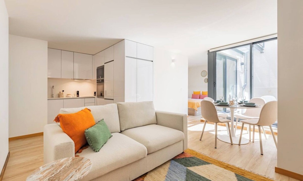 Bonfim Apartment | Duque de Saldanha Residences, Unit D