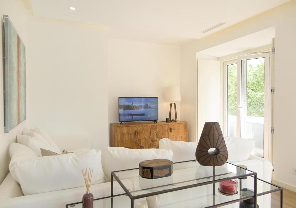 Sao Sebastiao da Pedreira Apartment | Eduardo vii park great bright apt with ac elevator