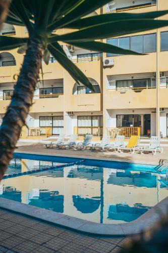 Areias de Sao Joao Apartment | Eirasol by Umbral