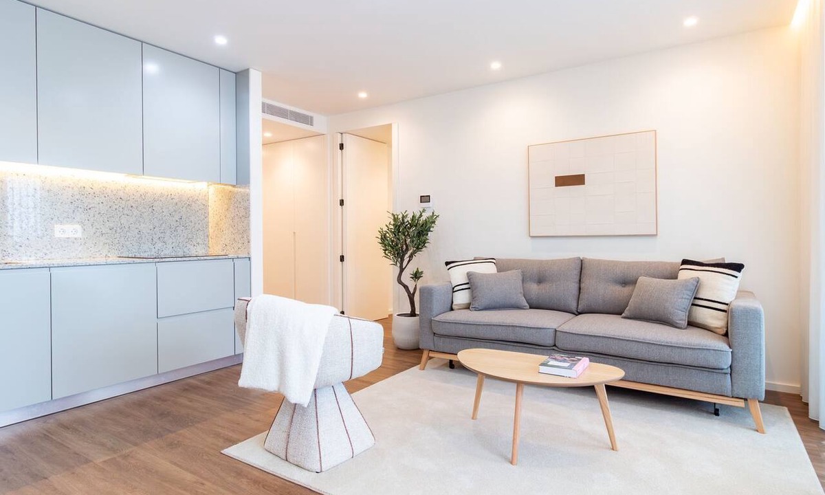 Mafamude Apartment | Elegant 1BR Retreat near Metro by LovelyStay