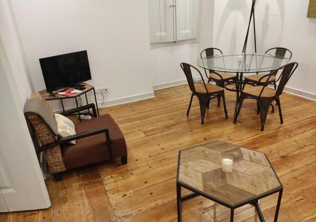 Sintra Apartment | Elegant 3BR Retreat in Sintra Historic Center