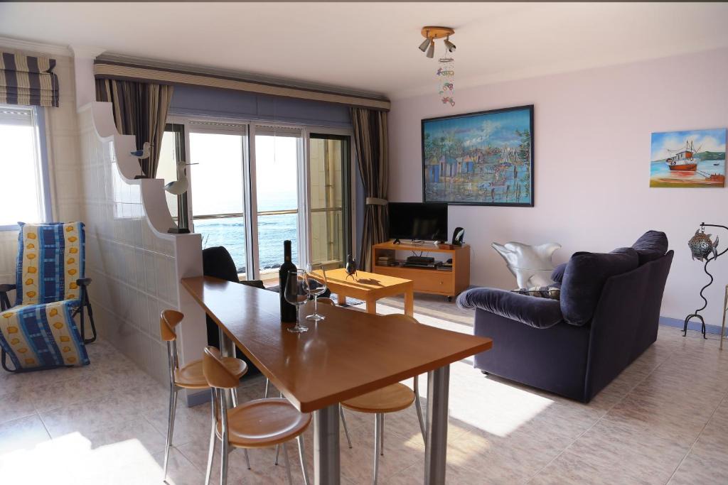 A Ver-o-Mar Apartment | Em Cima Da Areia