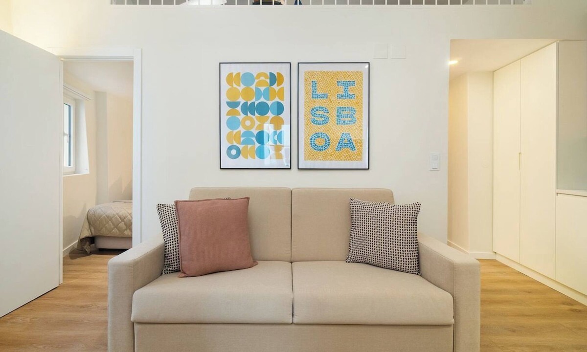 Santa Maria Maior Apartment | Explore Lisbon from a Cozy Base in Alfama