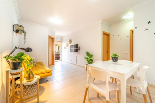 Alfa-Mar Apartment | Falésia Beach I by HelloVacations