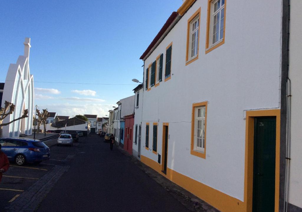 Ponta Delgada House | Family House Garden