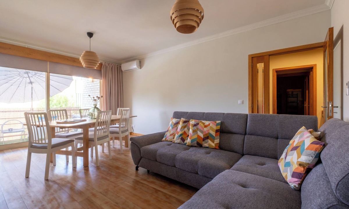 Senhora da Hora Apartment | FamilyHub - EcoHost | T2+1 - 8 people - A/C - Porto