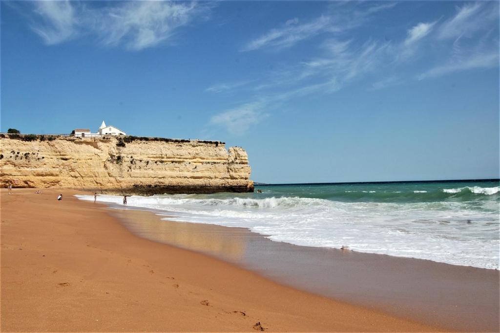 Alporchinhos Villa | Favorite at Senhora da Rocha