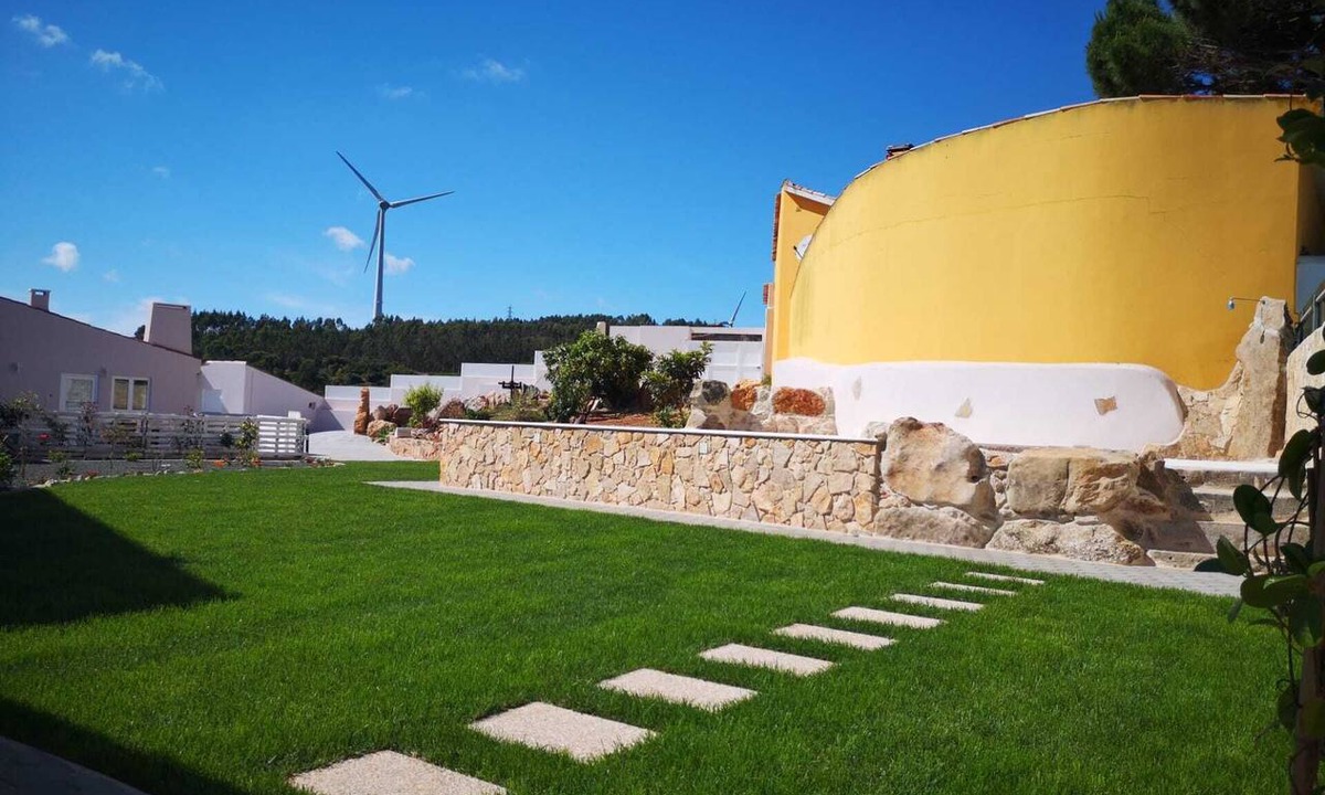 Lourinha House | Feather House Winery