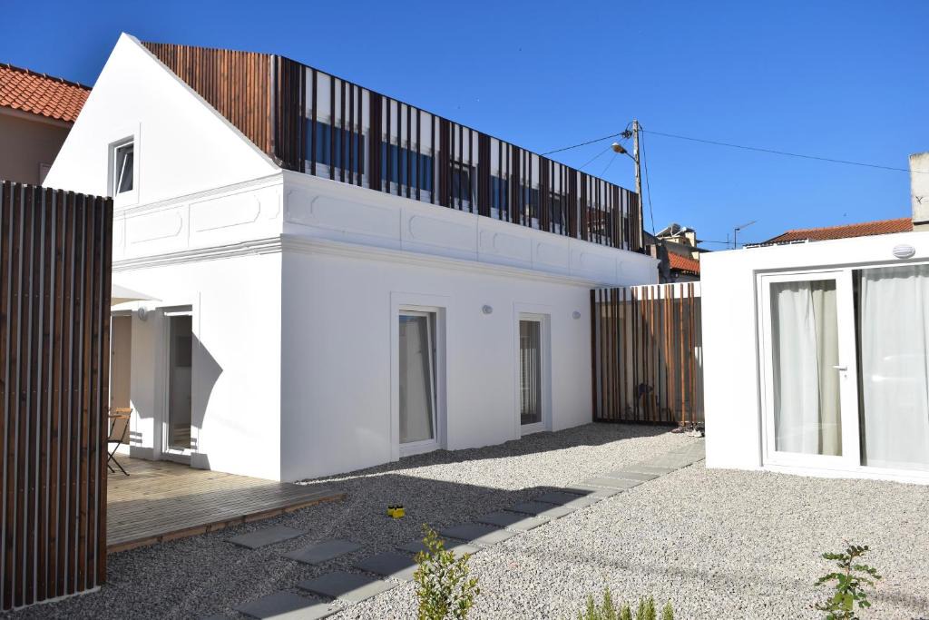 Trafaria House | Fisherman's House - a boat ride from Lisbon