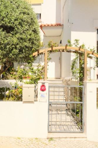 Corroios House | Flamingo's Bay