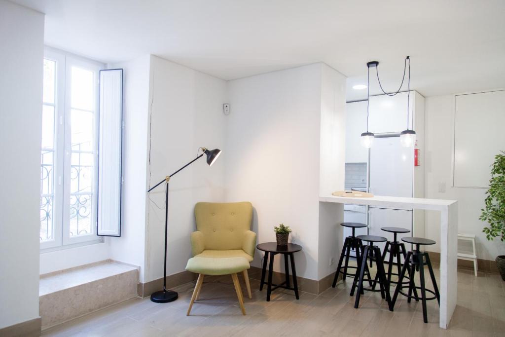Santo Estevao Apartment | FLH Alfama Traditional Flat