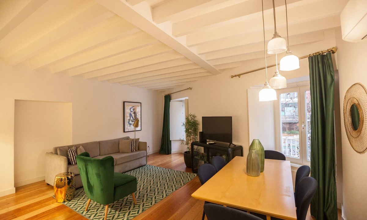 Mouraria Apartment | FLH Intendente Chic Apartment with Rooftop Pool