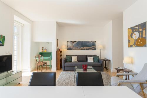Lisbon Old Town Apartment | FLH Intendente Modern Apartment