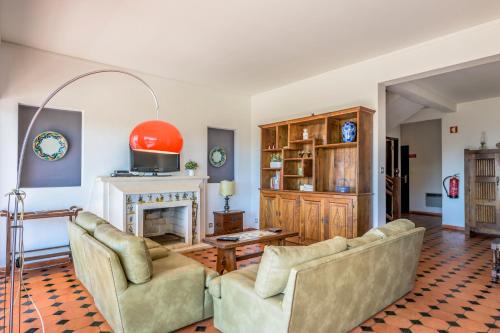 Vila Real Santo Antonio Apartment | FLH Monte Gordo Family Flat with Balcony