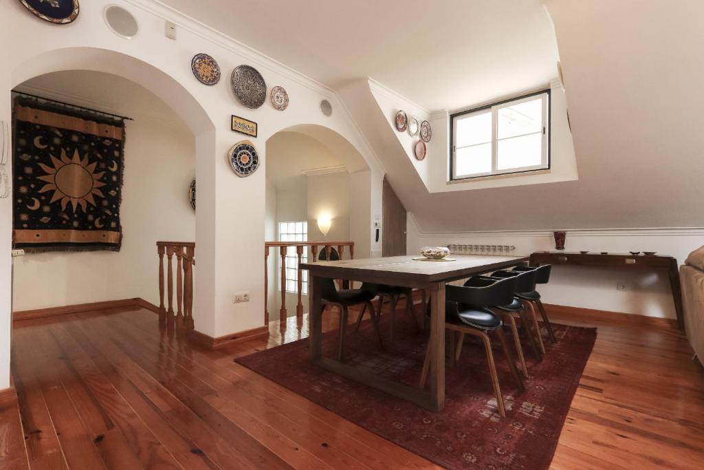 Merces Apartment | Grand Parliament Duplex by Homing