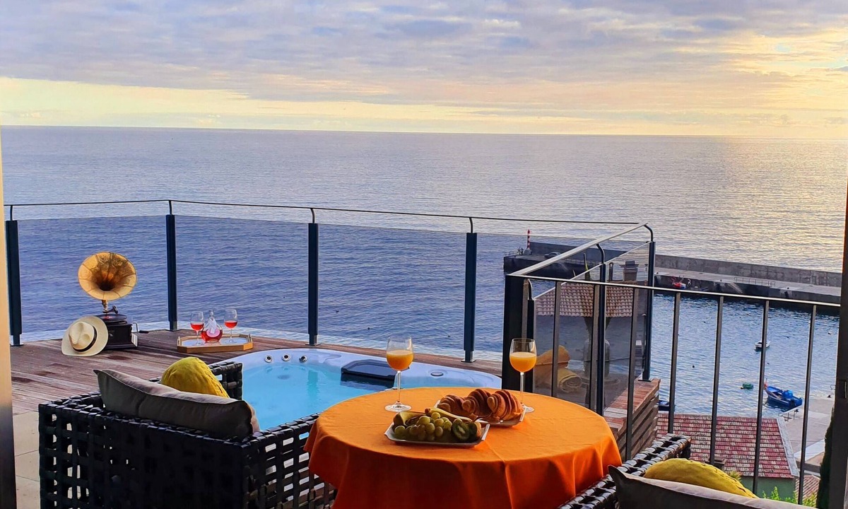 Prazeres House | Great family home with a spectacular view!