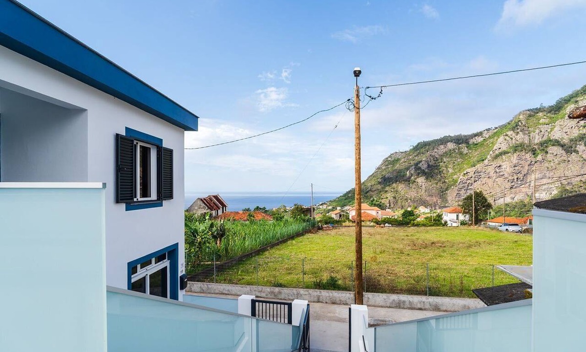 Faial House | GuestReady - Casa Avó Celeste