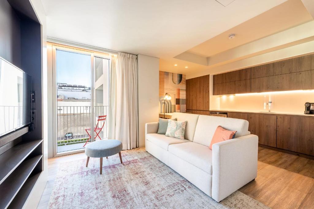 Misericordia Apartment | GuestReady - Midcentury Studio with Balcony in Santos 201