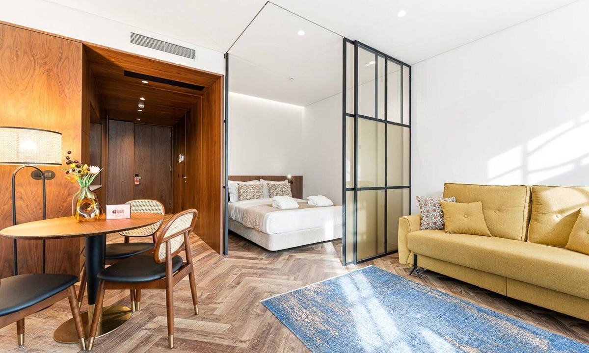 Braga Apartment | GuestReady - Santa Barbara Garden House 12
