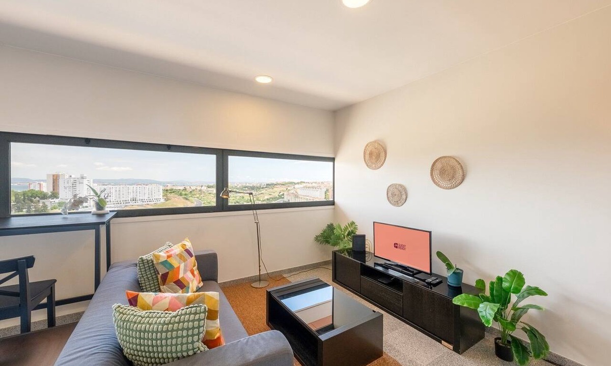 Marvila Apartment | GuestReady - Stunning Views Apartment