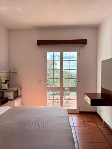 Santo Antonio House | Habitación con terraza privada y vista a Funchal