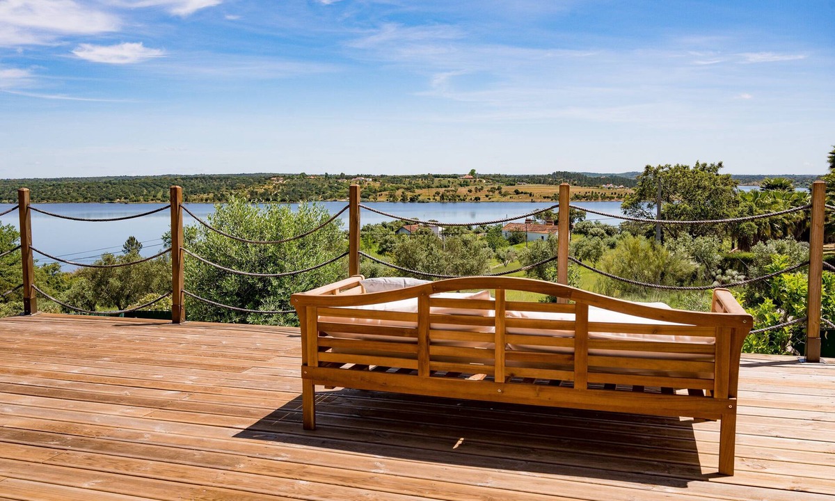 Montargil House | Hills with fabulous views; Dam with a swimming pool