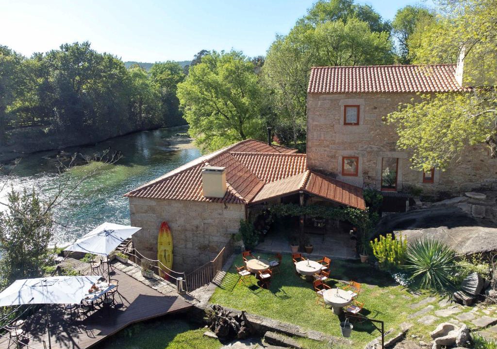 Lanhelas Villa | Historic Riverfront Watermill Private Beach Access