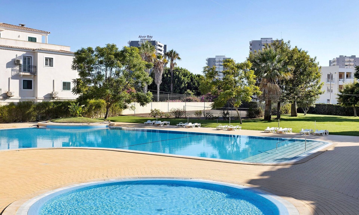 Alvor Apartment | Holiday Apartment "Dunas Mar" with Shared Pool, Balcony & WiFi