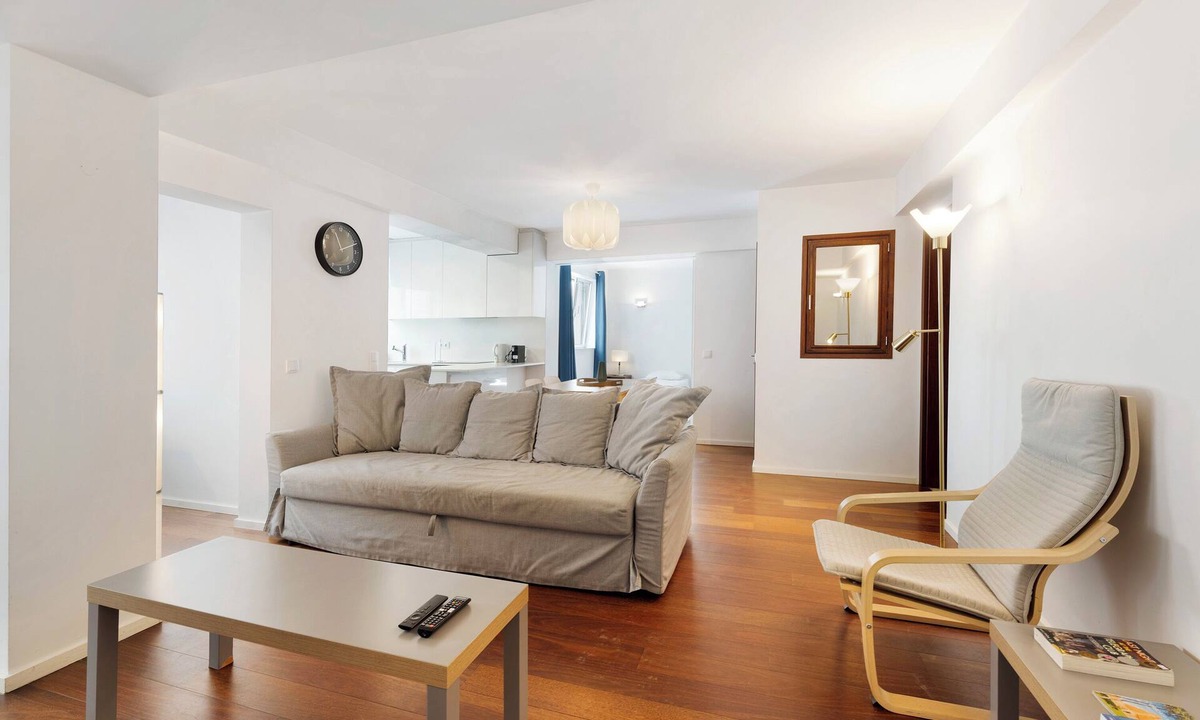 Estoril Apartment | Holiday Apartment "Estoril By The Sea" with Wi-Fi