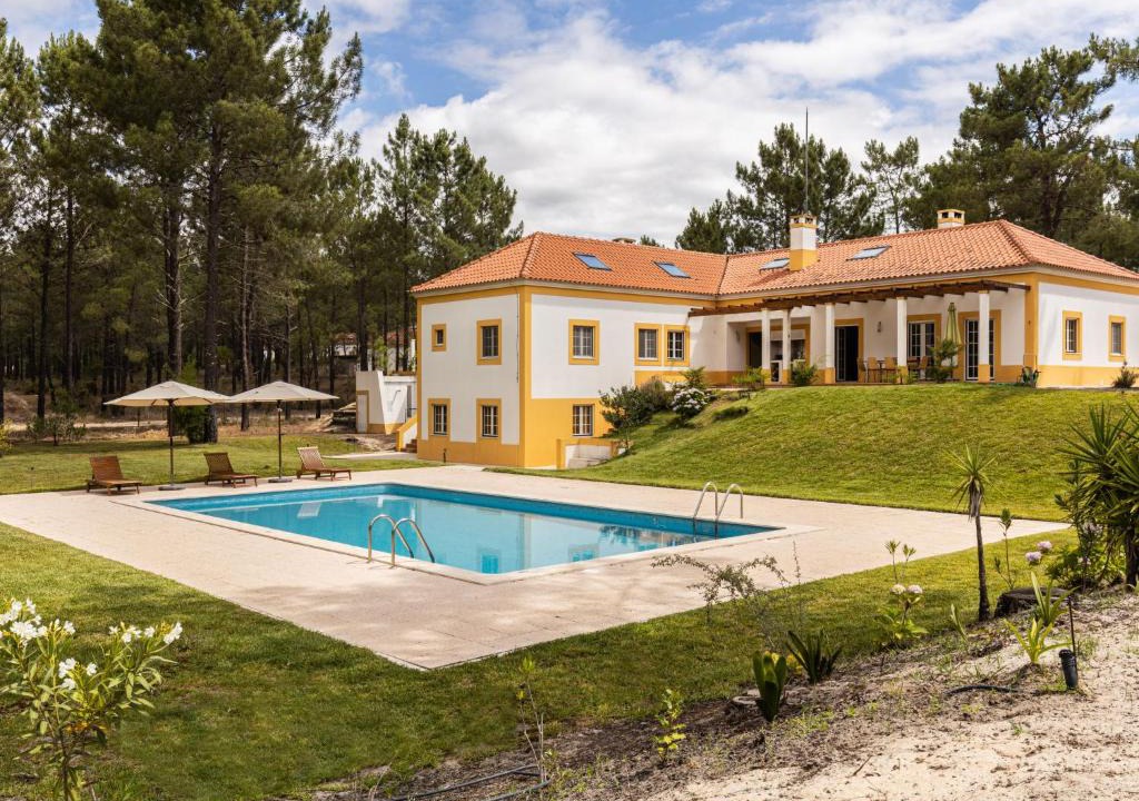 Santa Maria do Castelo House | Holiday Home Herdade de Montalvo- Villa 60 by Interhome