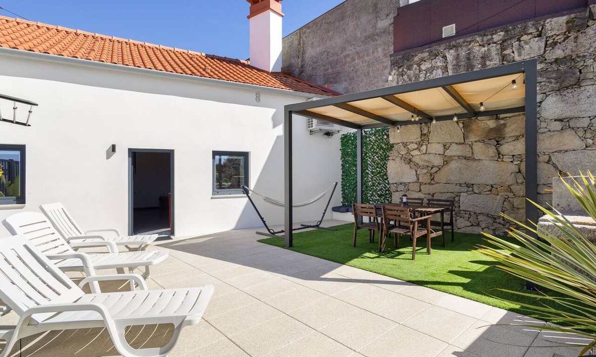 Castelo do Neiva House | Holiday Home 'O Caseiro' with Sea View, Wi-Fi and Air Conditioning