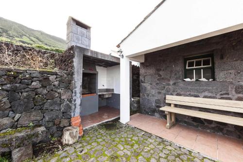 Santo Amaro House | holiday home, Santo Amaro, Pico, Azores