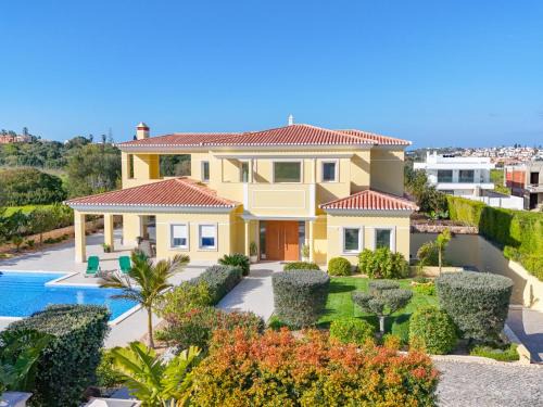 Porto de Mos Villa | Holiday House Beach Porto Mós by Villas Key
