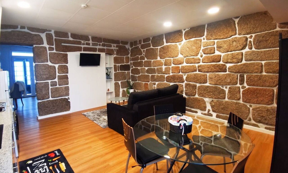 Old Town Apartment | Homerez - Apt. in Guimarães + City View