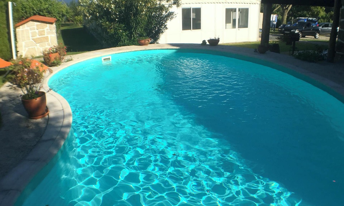 Penafiel Villa | Homerez - Welcoming villa near Penafiel with pool