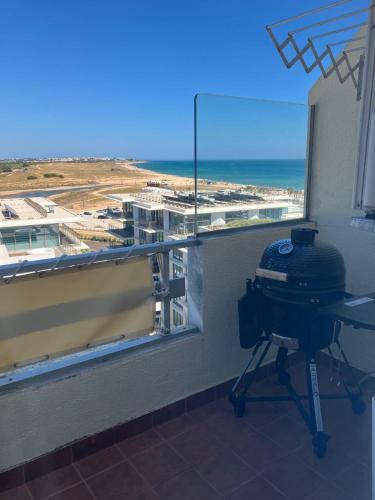 Armacao de Pera Apartment | Horizon Apartment by Keys to Algarve