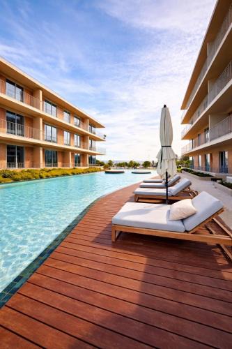 Cavacos Apartment | Horizon Sand Beachfront apartment - Pool View, Quarteira