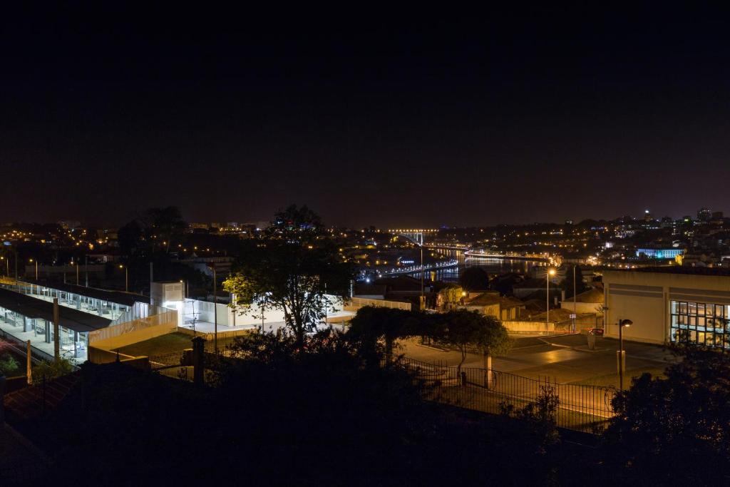 Santa Marinha Apartment | Host Wise - Annas Flats II