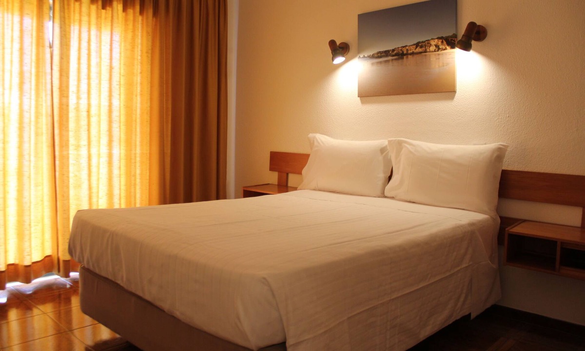 Portimao Hotel | Hotel Alcaide