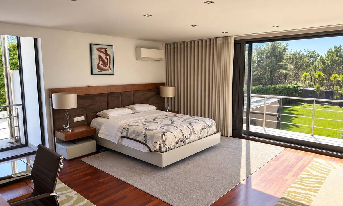Ofir House | House with a Pool and Garden Near the Beach