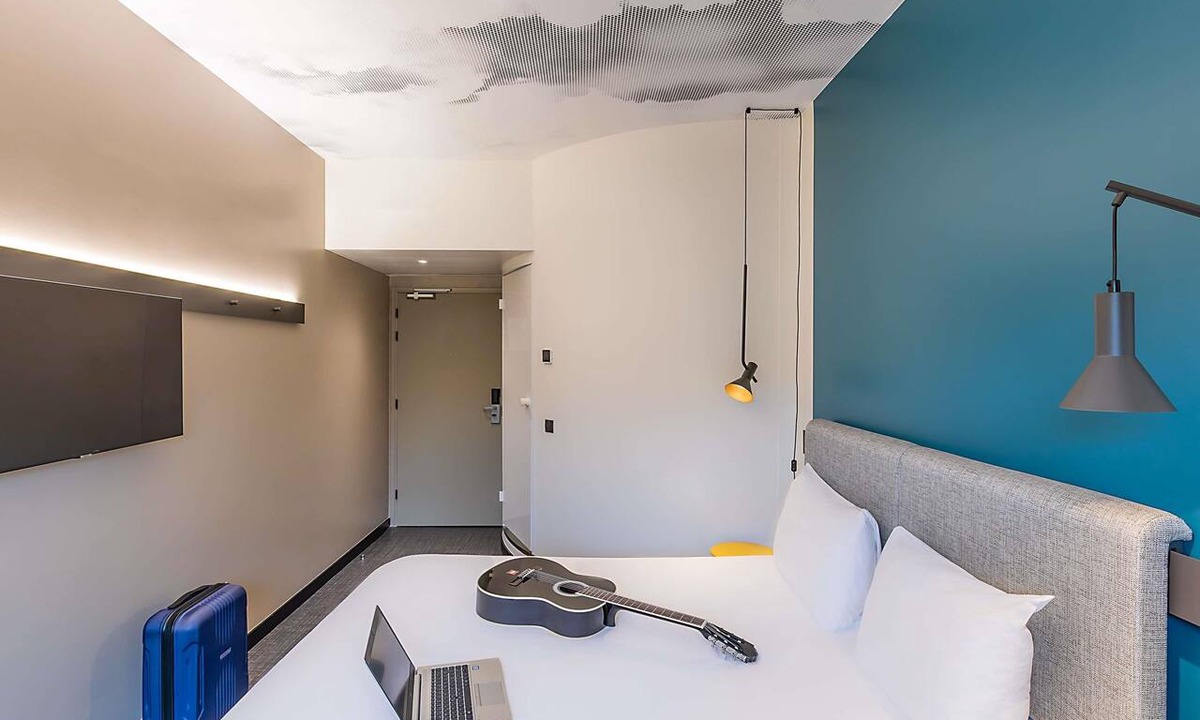Linda-a-Velha Hotel | ibis Lisboa Alfragide