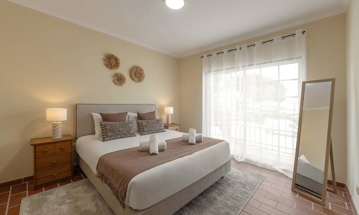 Casalinho Villa | Jardim da Lagoa - Rustic Retreat