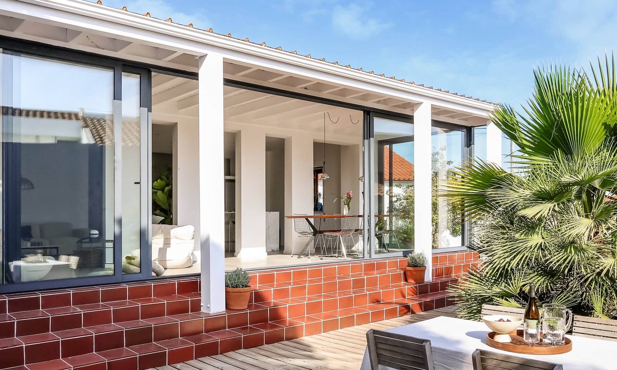 Ferrel House | JOSY Lodge