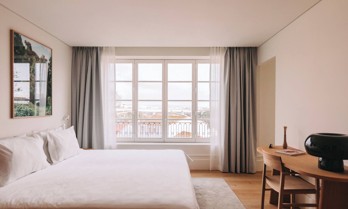 Centro / Baixa Hotel | LENSCAPE Coterie
