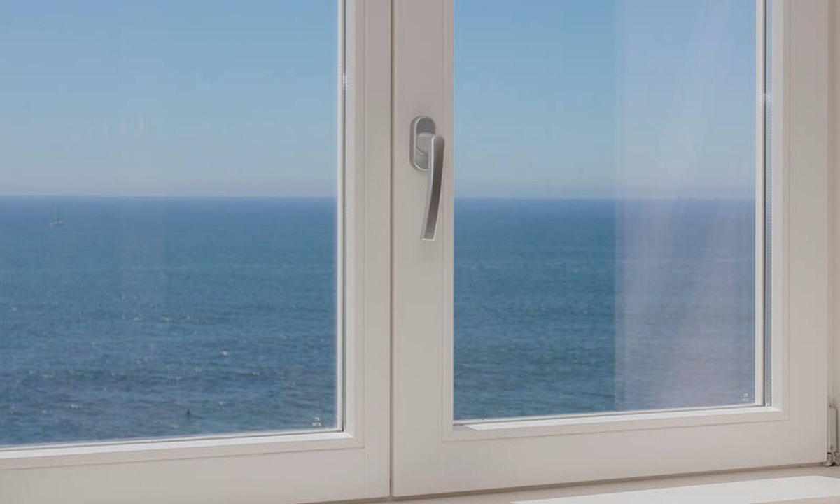 Foz do Douro Apartment | Liiiving in Porto Luxury Beachfront Apartment V